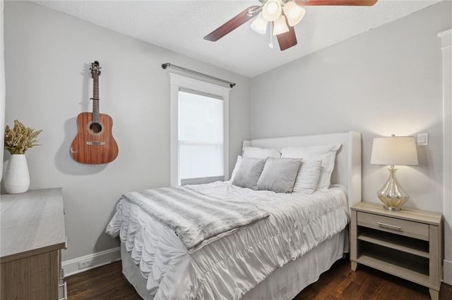 5827 Holmes Street, Kansas City, MO 64110