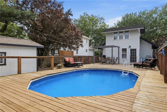 5827 Holmes Street, Kansas City, MO 64110