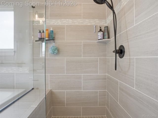 29684 Kevin Drive, Chesterfield Township, MI 48051