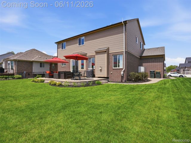 29684 Kevin Drive, Chesterfield Township, MI 48051
