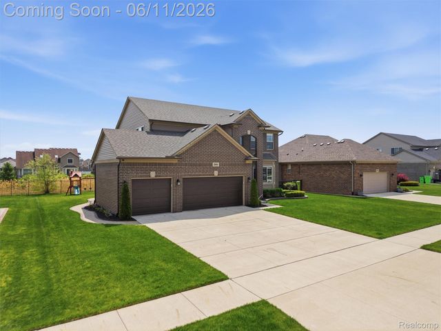 29684 Kevin Drive, Chesterfield Township, MI 48051