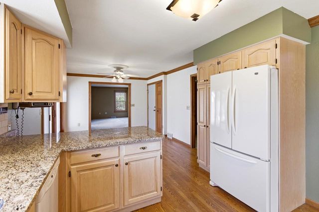 2415 PARKSIDE DRIVE, Oshkosh, WI 54901