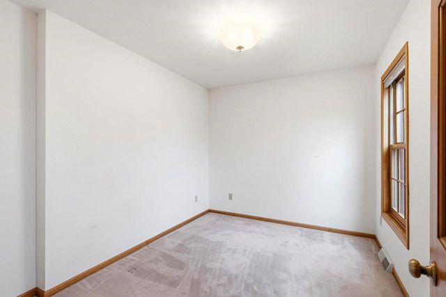 2415 PARKSIDE DRIVE, Oshkosh, WI 54901