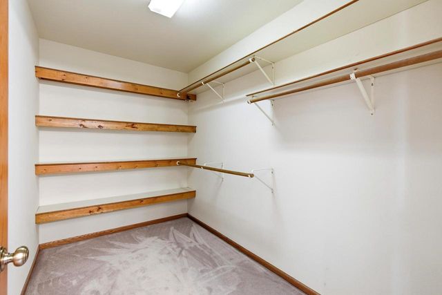 2415 PARKSIDE DRIVE, Oshkosh, WI 54901