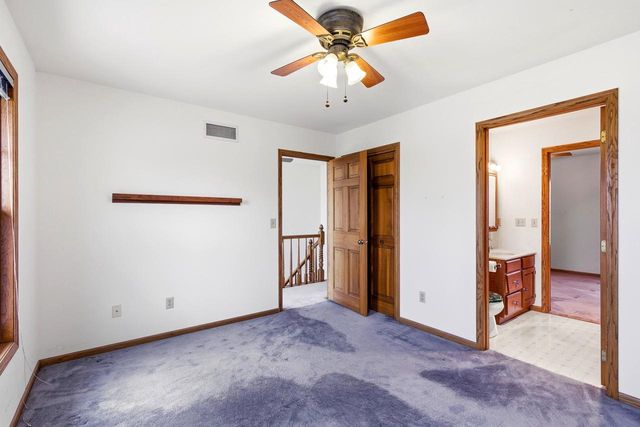 2415 PARKSIDE DRIVE, Oshkosh, WI 54901
