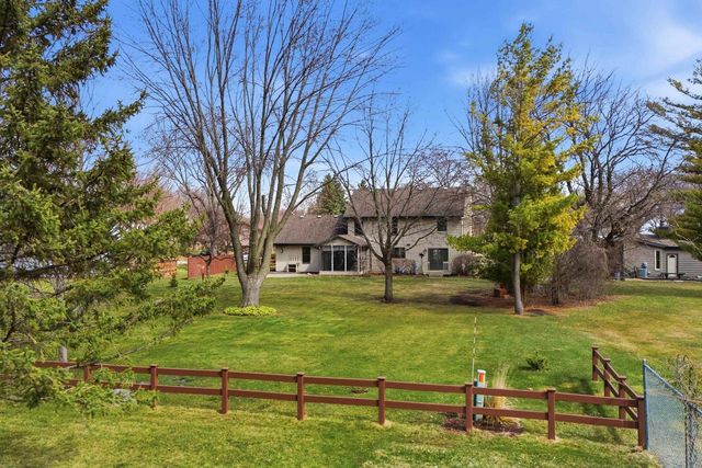 2415 PARKSIDE DRIVE, Oshkosh, WI 54901