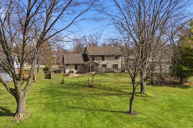 2415 PARKSIDE DRIVE, Oshkosh, WI 54901