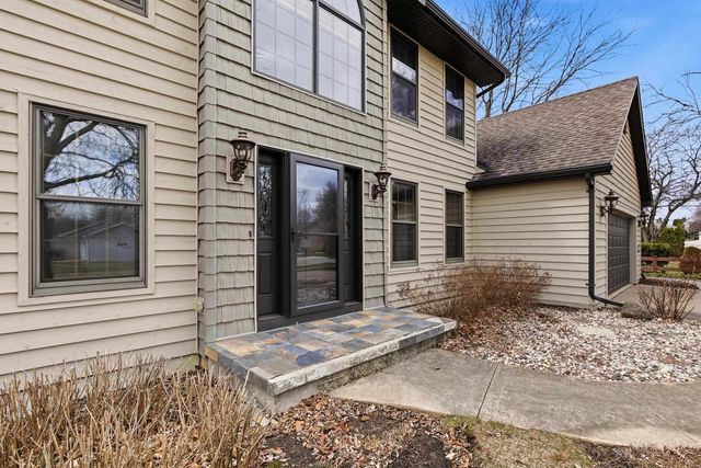 2415 PARKSIDE DRIVE, Oshkosh, WI 54901