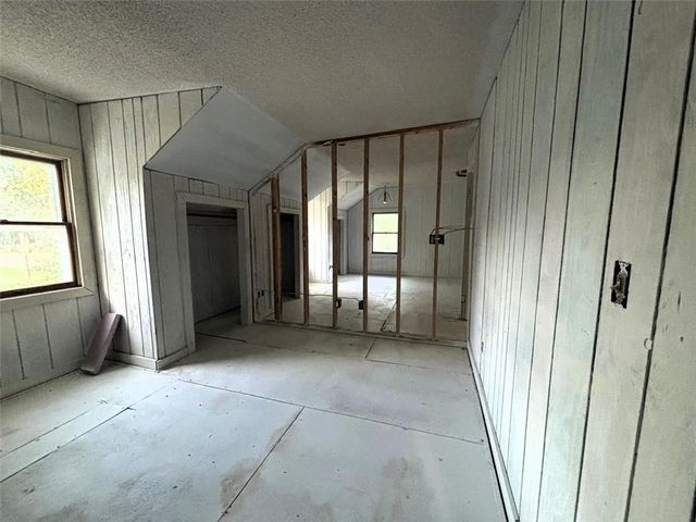 603 N 3rd Street, Burlington, KS 66839