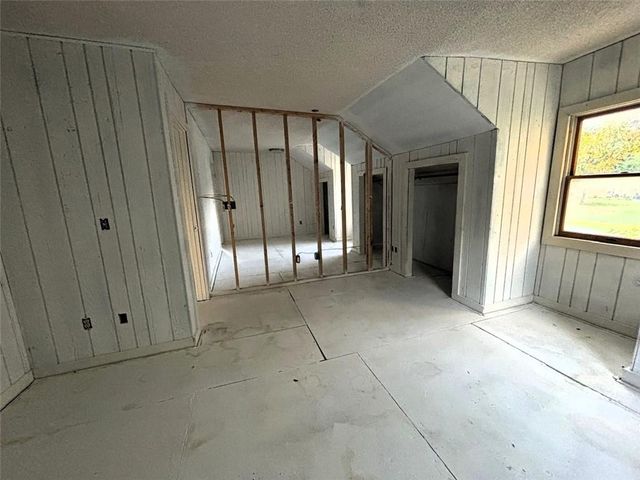 603 N 3rd Street, Burlington, KS 66839