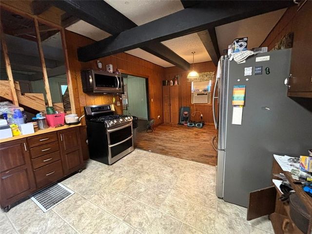 603 N 3rd Street, Burlington, KS 66839