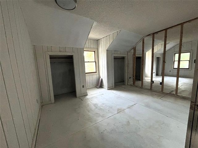 603 N 3rd Street, Burlington, KS 66839