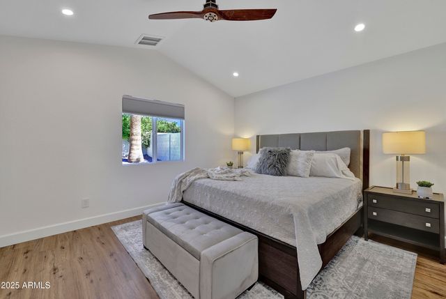 1362 E WICKIEUP Lane, Phoenix, AZ 85024