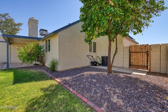 1362 E WICKIEUP Lane, Phoenix, AZ 85024