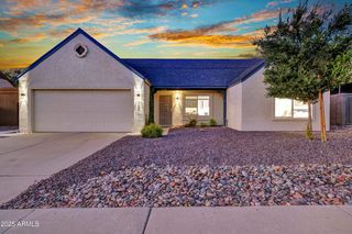 1362 E WICKIEUP Lane, Phoenix, AZ 85024