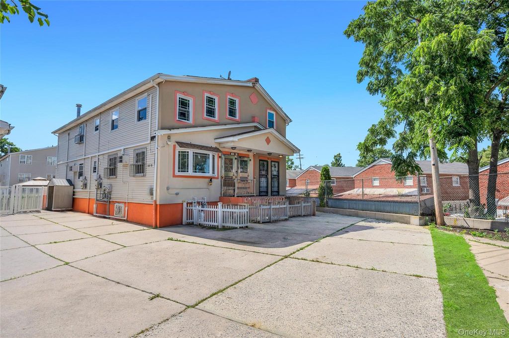 14014 Charles Lane, Springfield Gardens, NY 11413 — photo 3