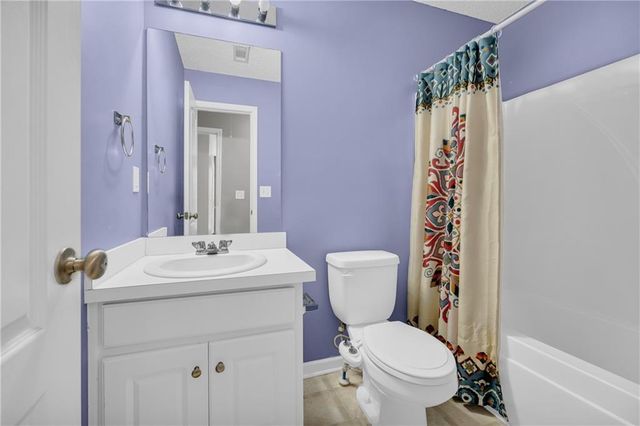 910 Ivy Hills Circle, Mount Airy, GA 30563