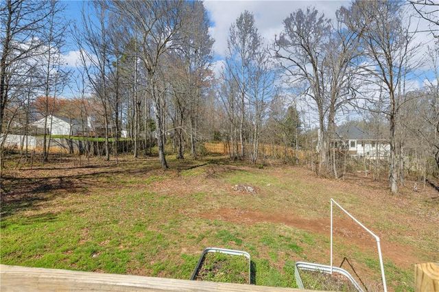 910 Ivy Hills Circle, Mount Airy, GA 30563