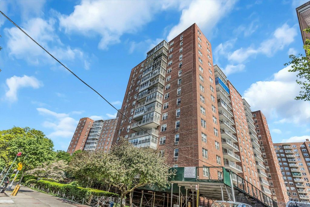 138-10 Franklin Avenue 9J, Flushing, NY 11355