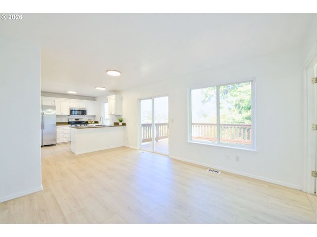7716 Sw 175TH Pl, Beaverton, OR 97007