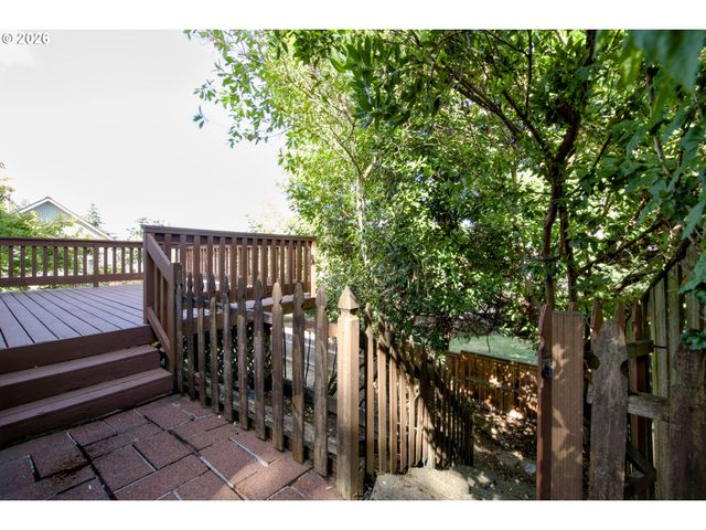7716 Sw 175TH Pl, Beaverton, OR 97007