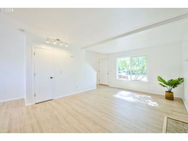 7716 Sw 175TH Pl, Beaverton, OR 97007