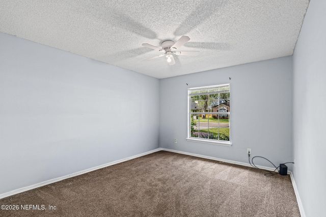 8459 COUNTRY BEND Circle E, Jacksonville, FL 32244