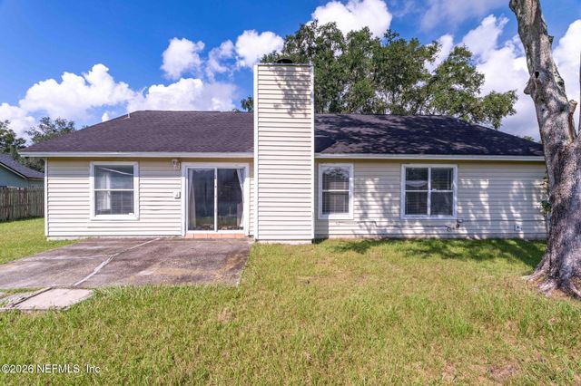 8459 COUNTRY BEND Circle E, Jacksonville, FL 32244