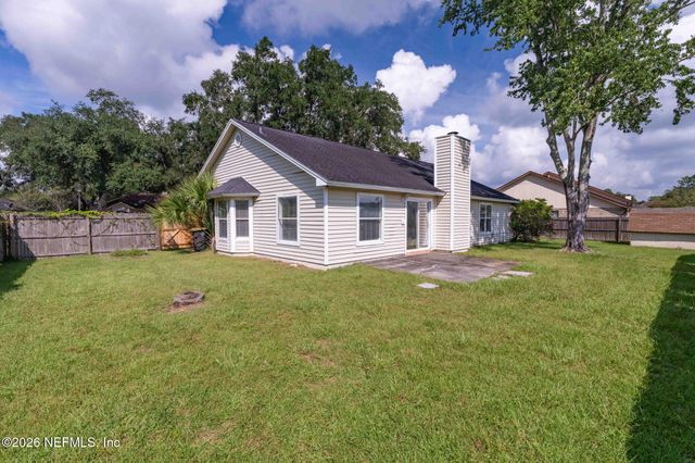 8459 COUNTRY BEND Circle E, Jacksonville, FL 32244