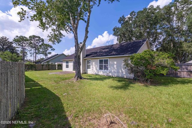 8459 COUNTRY BEND Circle E, Jacksonville, FL 32244