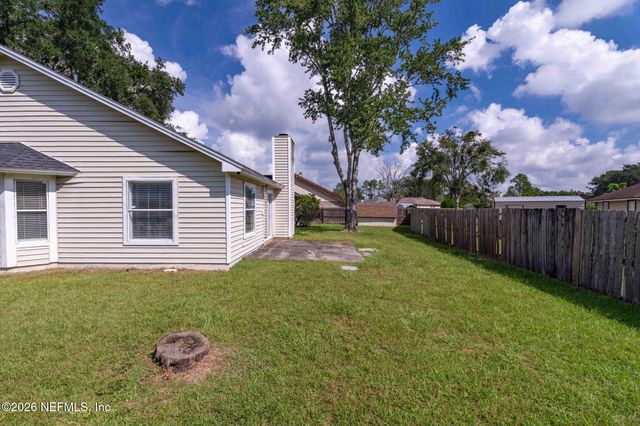 8459 COUNTRY BEND Circle E, Jacksonville, FL 32244