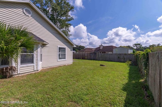 8459 COUNTRY BEND Circle E, Jacksonville, FL 32244