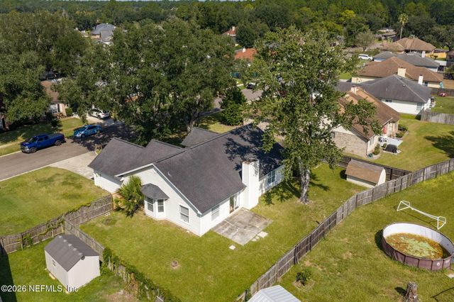 8459 COUNTRY BEND Circle E, Jacksonville, FL 32244