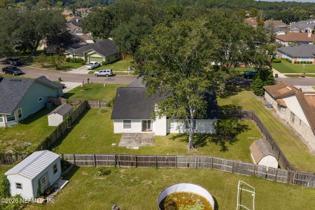8459 COUNTRY BEND Circle E, Jacksonville, FL 32244
