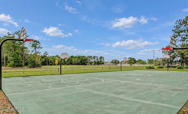 8459 COUNTRY BEND Circle E, Jacksonville, FL 32244