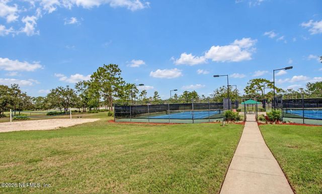 8459 COUNTRY BEND Circle E, Jacksonville, FL 32244