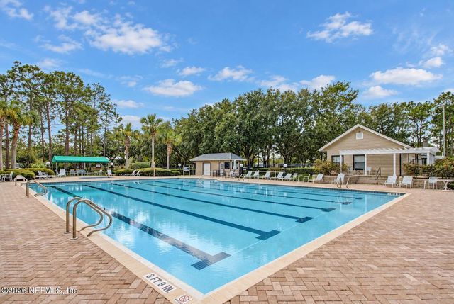 8459 COUNTRY BEND Circle E, Jacksonville, FL 32244