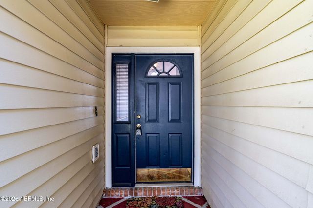 8459 COUNTRY BEND Circle E, Jacksonville, FL 32244