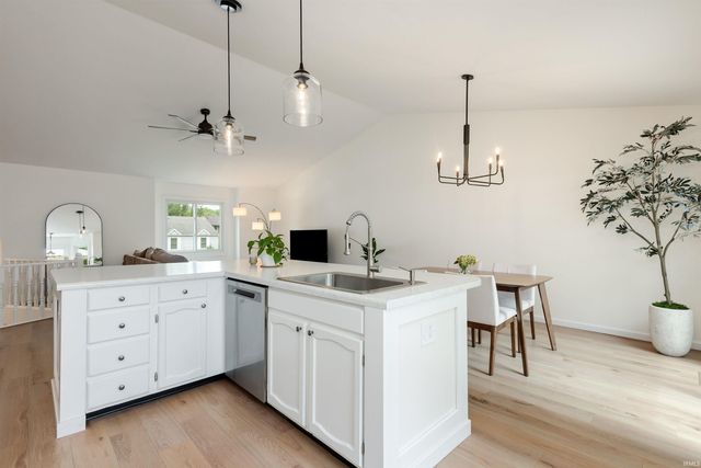1818 Eagle Point Court, South Bend, IN 46628