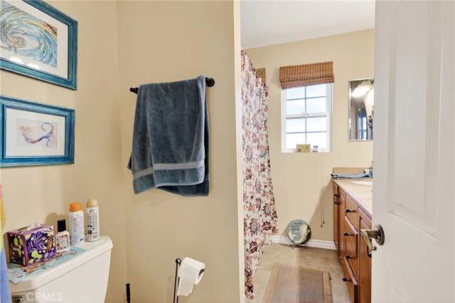 951 W Kendall, Corona, CA 92882