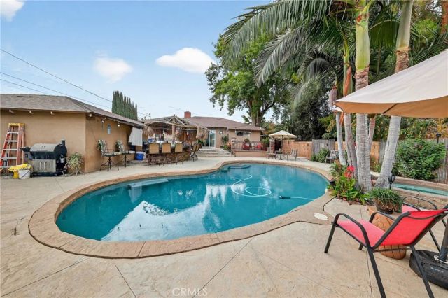 951 W Kendall, Corona, CA 92882