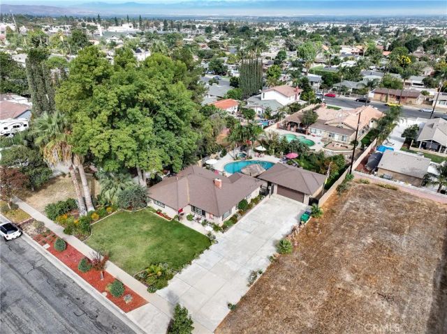 951 W Kendall, Corona, CA 92882