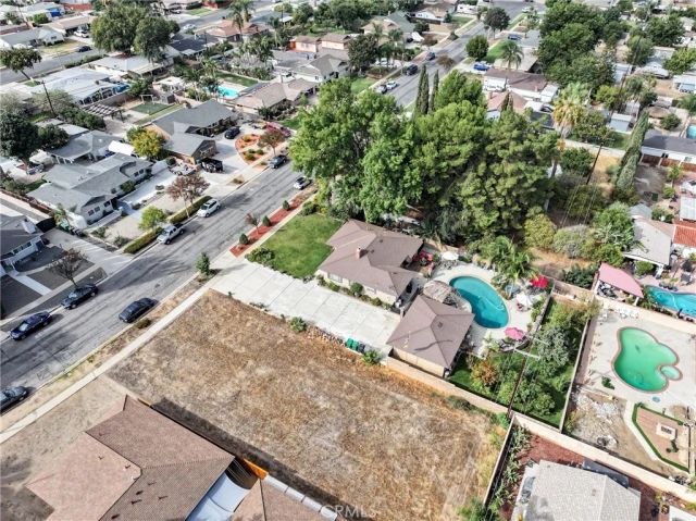 951 W Kendall, Corona, CA 92882