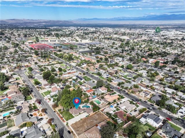 951 W Kendall, Corona, CA 92882