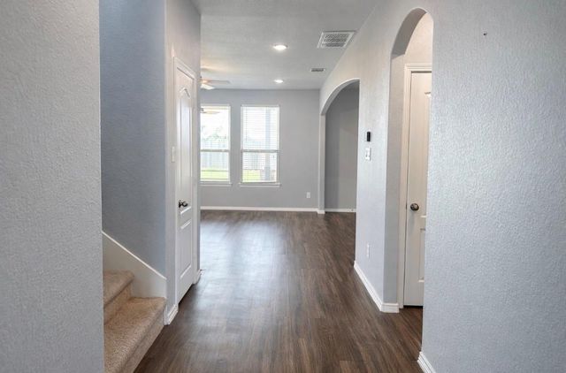 9923 Swindale Ridge Ln, Houston, TX 77044