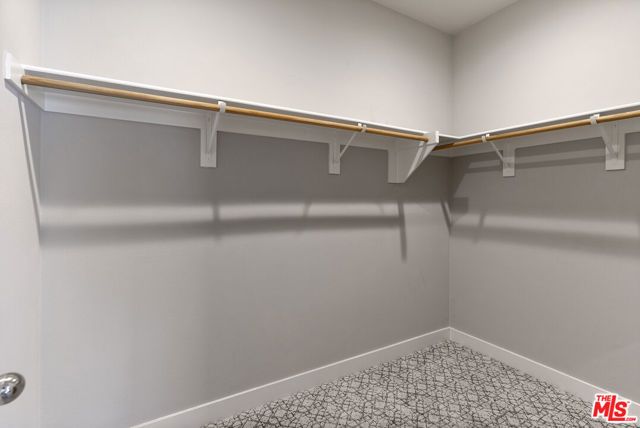 551 Daniel Freeman Circle, Inglewood, CA 90301