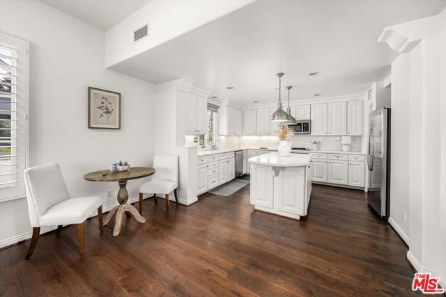 218 Santa Barbara Street D, Santa Barbara, CA 93101