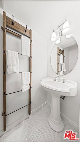 218 Santa Barbara Street D, Santa Barbara, CA 93101