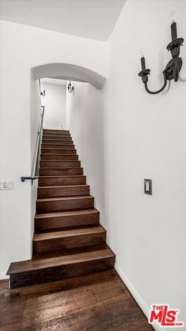 218 Santa Barbara Street D, Santa Barbara, CA 93101