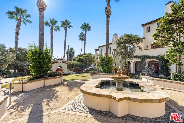 218 Santa Barbara Street D, Santa Barbara, CA 93101